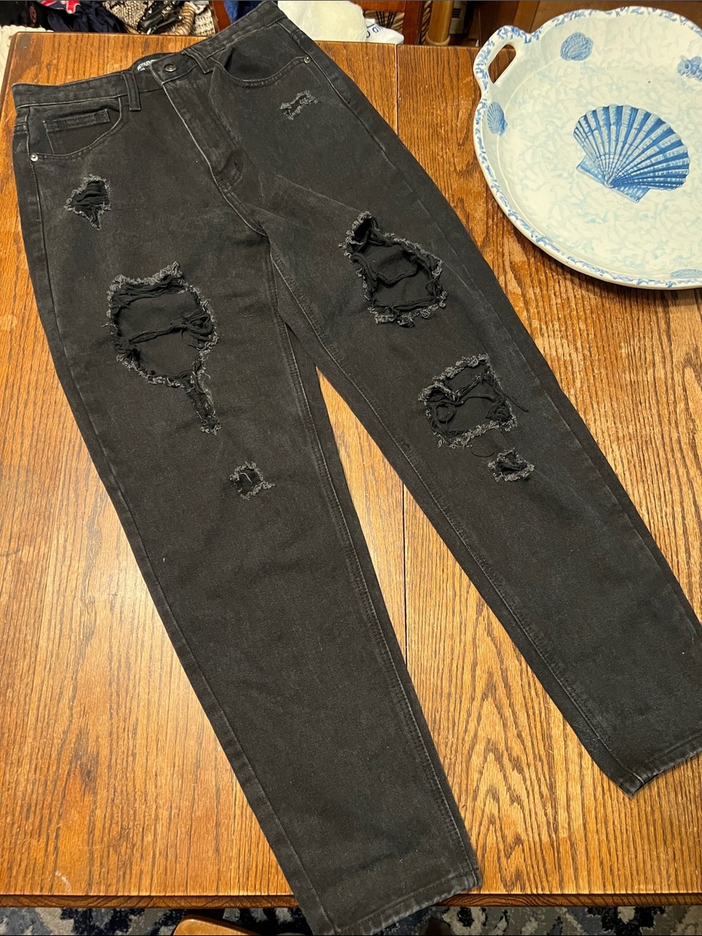 PrettyLittleThing Mom Jeans Black High-Rise Distressed Jeans
